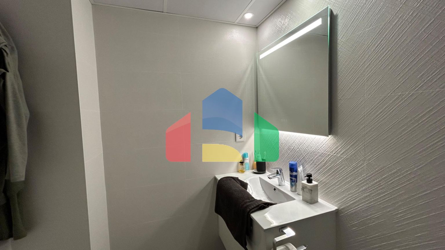 Современная квартира с захватывающим видом на море и первоклассными удобствами ️️