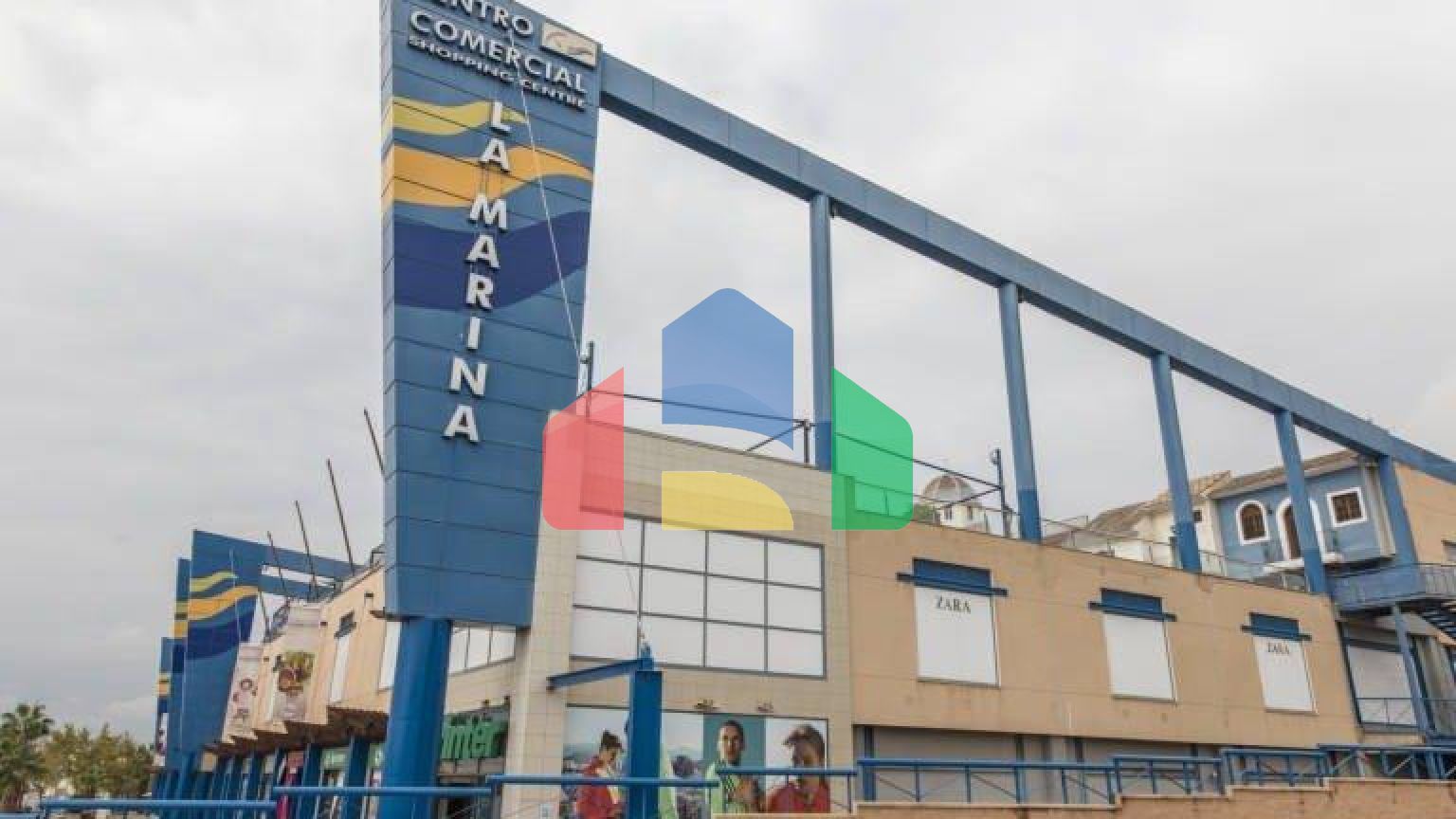 НОВЫЙ ЖИЛОЙ КОМПЛЕКС В ФИНЕСТРАТЕ С ВИДОМ НА МОРЕ