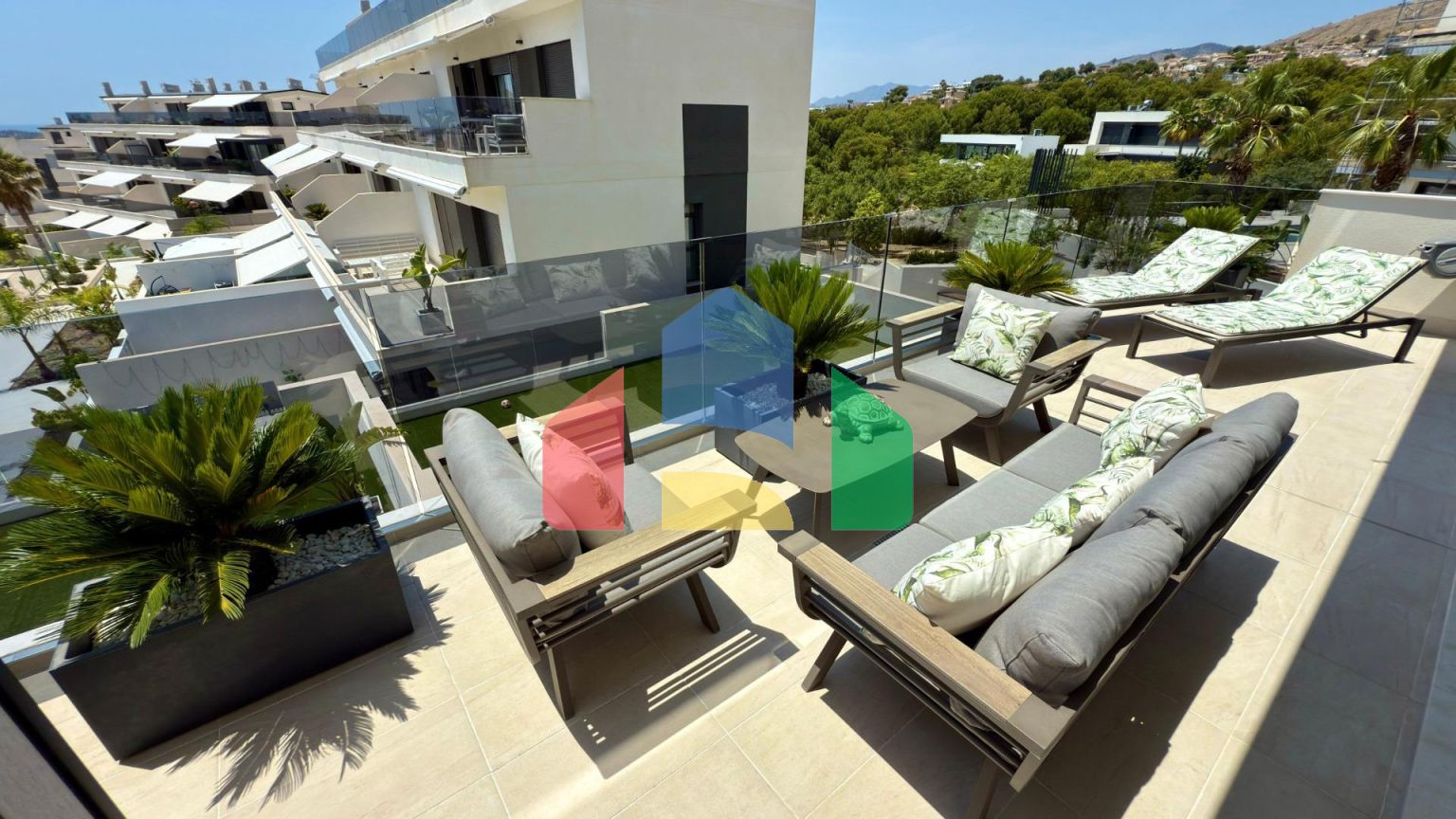 Мечтайте о виде на море: Живите в Mediterranean Views II