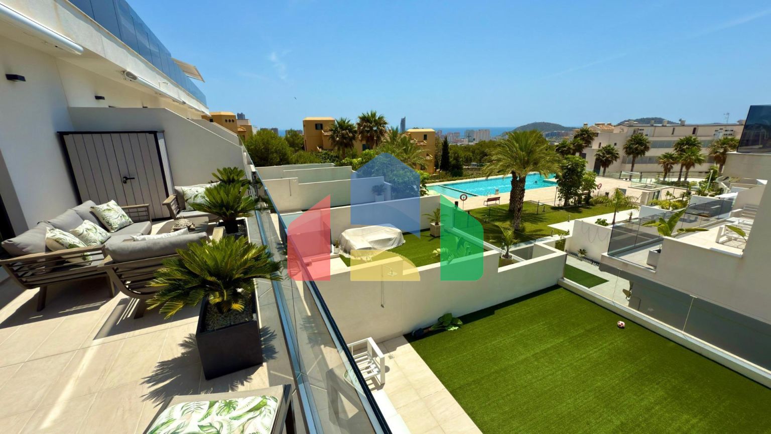 Мечтайте о виде на море: Живите в Mediterranean Views II