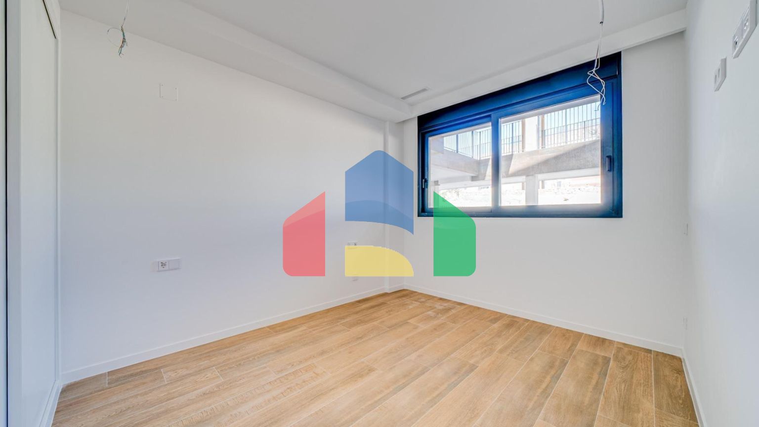 Просторный, новый дуплекс в Финестрате