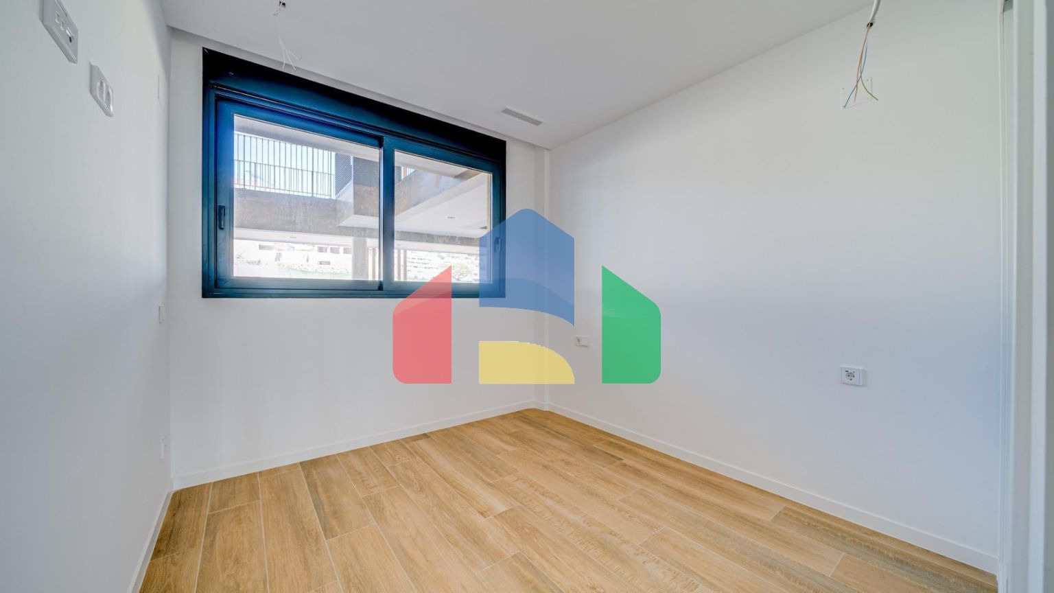 Просторный, новый дуплекс в Финестрате