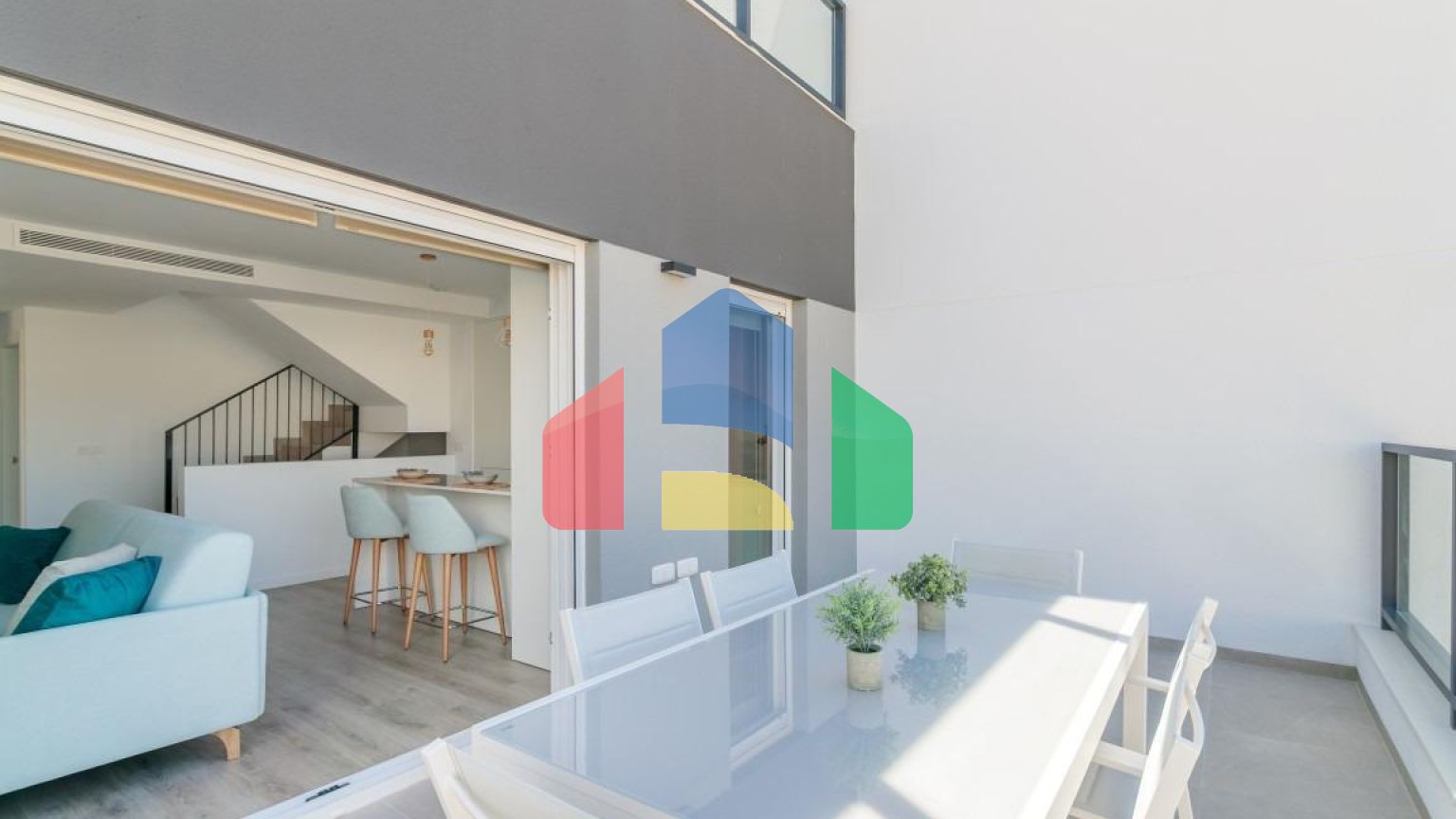 НОВЫЕ ВИЛЛЫ В ФИНЕСТРАТЕ