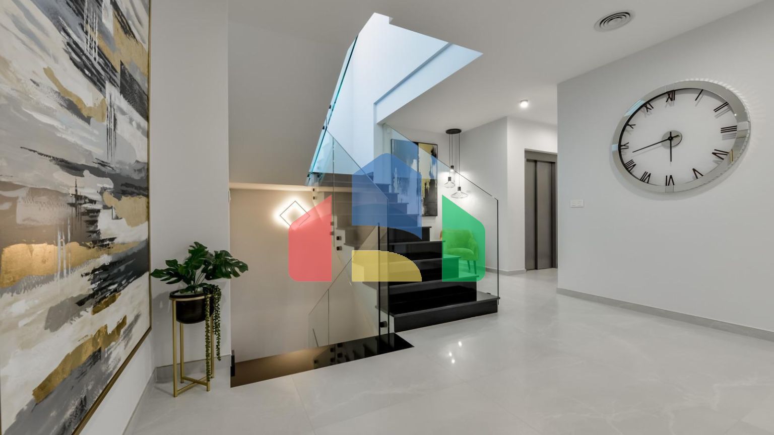 НОВАЯ РОСКОШНАЯ ВИЛЛА В ФИНЕСТРАТЕ С ВИДОМ НА МОРЕ