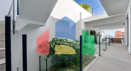 НОВАЯ РОСКОШНАЯ ВИЛЛА В ФИНЕСТРАТЕ С ВИДОМ НА МОРЕ НОВАЯ РОСКОШНАЯ ВИЛЛА В ФИНЕСТРАТЕ С ВИДОМ НА МОРЕ