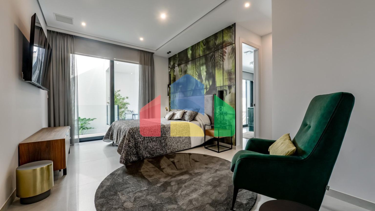 НОВАЯ РОСКОШНАЯ ВИЛЛА В ФИНЕСТРАТЕ С ВИДОМ НА МОРЕ