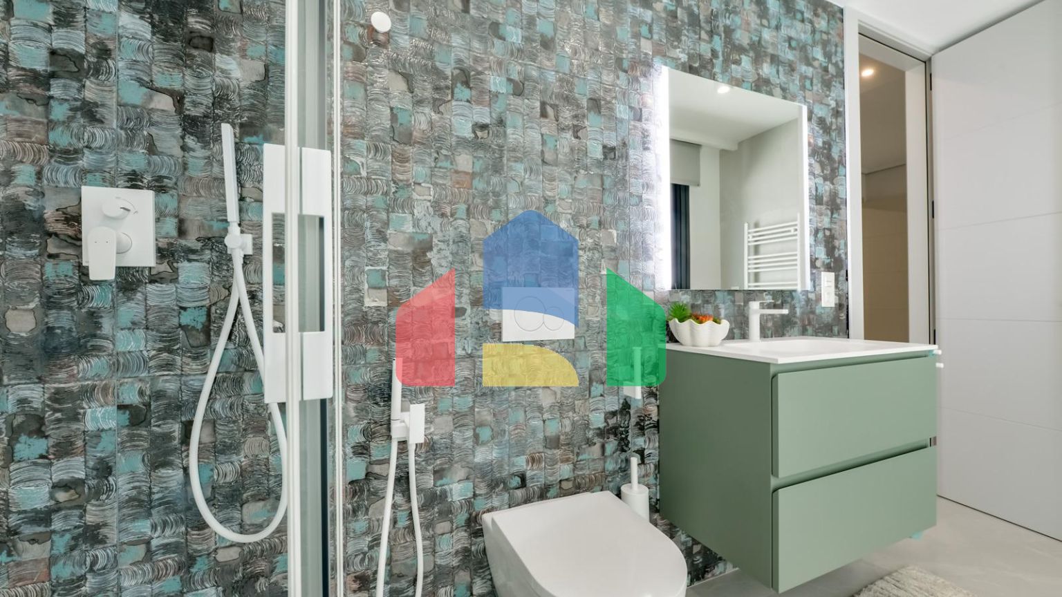 НОВАЯ РОСКОШНАЯ ВИЛЛА В ФИНЕСТРАТЕ С ВИДОМ НА МОРЕ