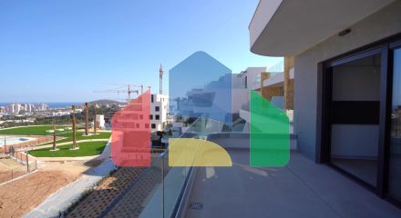 Роскошный двухуровневый пентхаус в Финестрате с потрясающим видом на море