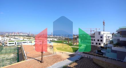 Роскошный двухуровневый пентхаус в Финестрате с потрясающим видом на море