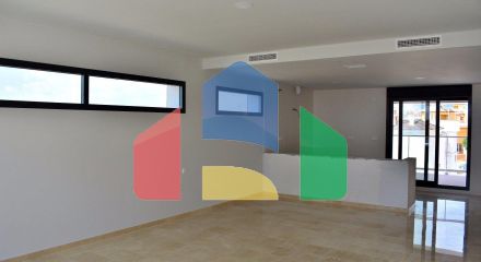 СОВРЕМЕННАЯ ВИЛЛА В НЕСКОЛЬКИХ МИНУТАХ ХОДЬБЫ ОТ БЕНИДОРМА!!!