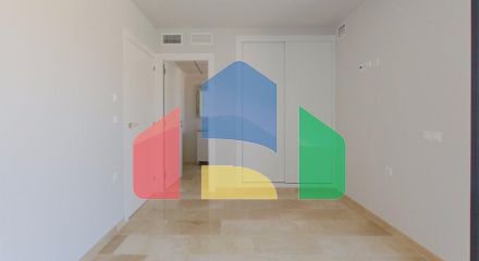 СОВРЕМЕННАЯ ВИЛЛА В НЕСКОЛЬКИХ МИНУТАХ ХОДЬБЫ ОТ БЕНИДОРМА!!!