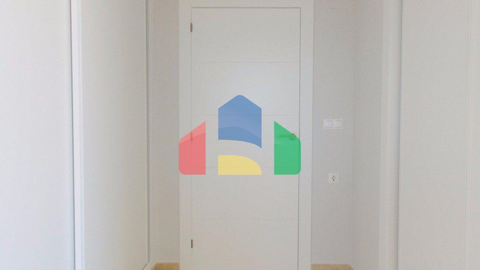 СОВРЕМЕННАЯ ВИЛЛА В НЕСКОЛЬКИХ МИНУТАХ ХОДЬБЫ ОТ БЕНИДОРМА!!!