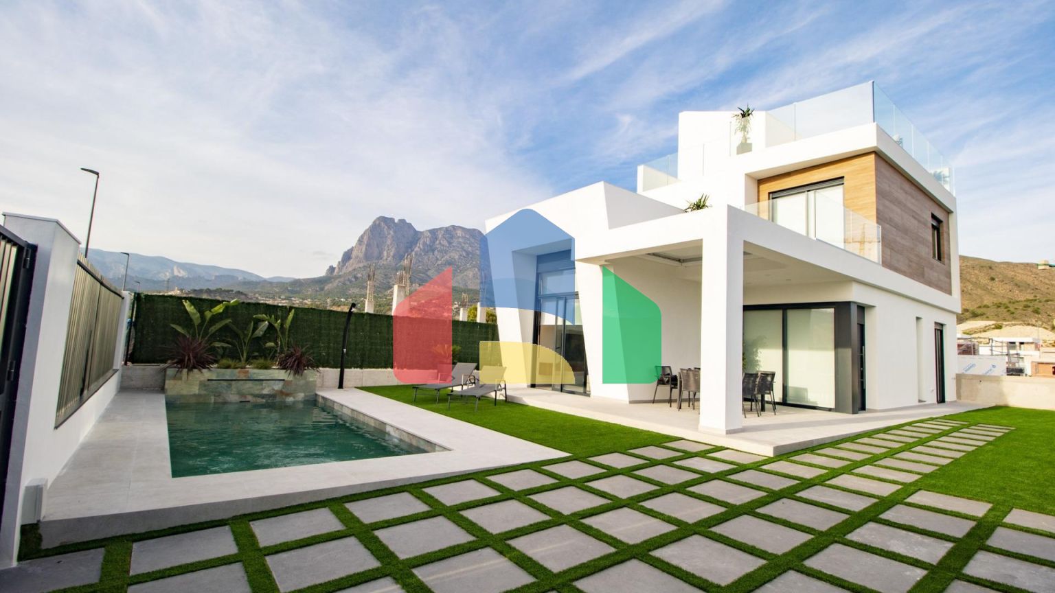 НОВЫЕ ВИЛЛЫ В ФИНЕСТРАТЕ