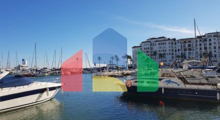 Прекрасная квартира с 2 спальнями прямо в порту Дукеса, всего в нескольких шагах от пляж