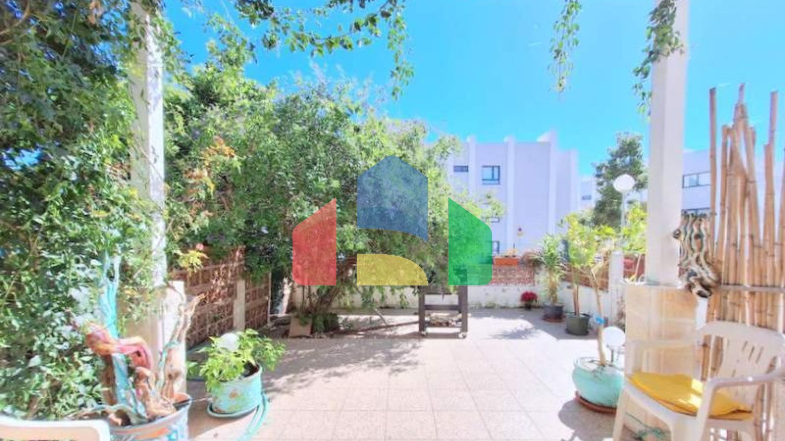 Очаровательный Андалузский Таунхаус с Видом на Море в Ла-Дукеса