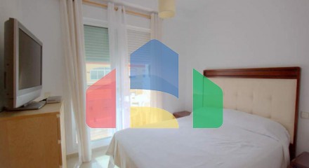 Spacious Apartment Steps from the Beach and Amenities in Sabinillas