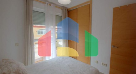 Spacious Apartment Steps from the Beach and Amenities in Sabinillas
