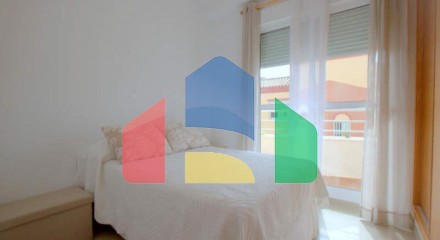 Spacious Apartment Steps from the Beach and Amenities in Sabinillas