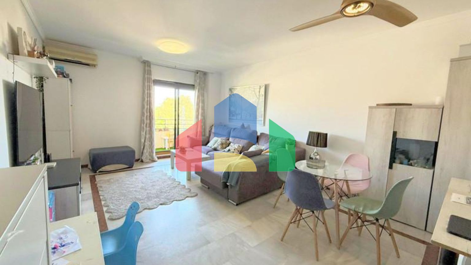 (EN) APARTMENT IN A PRIME LOCATION.