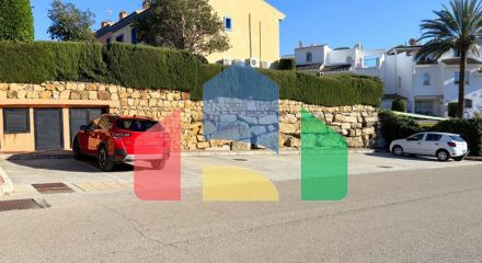 (EN) BEAUTIFUL TOWNHOUSE ON THE COSTA DEL SOL: LUXURY AND COMFORT JUST STEPS FROM THE BEACH