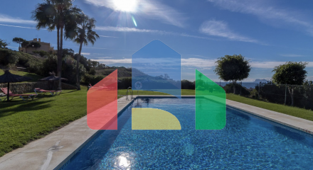 Квартира с 2 спальнями и 2 ванными комнатами с потрясающим видом на море.