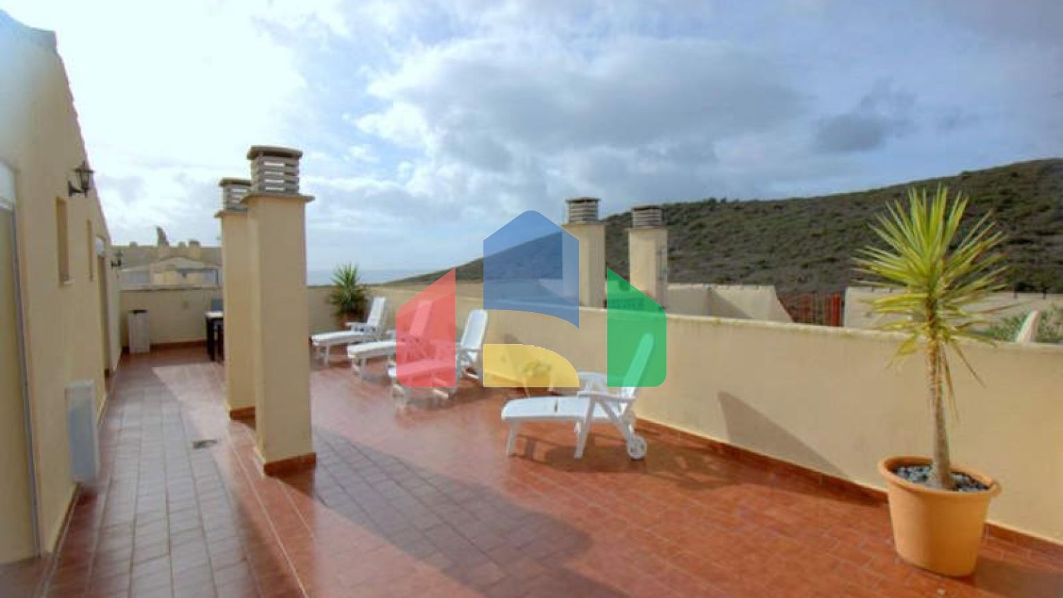 Роскошный Пентхаус с Видом на Море и Солярием в Ла-Дукеса