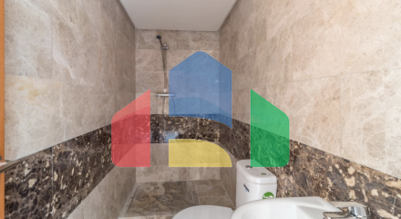 Потрясающий таунхаус с 4мя спальнями и панорамным видом на море Потрясающий таунхаус с 4мя спальнями и панорамным видом на море