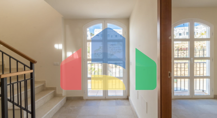 Потрясающий таунхаус с 4мя спальнями и панорамным видом на море Потрясающий таунхаус с 4мя спальнями и панорамным видом на море