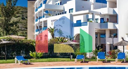 Стильный двухуровневый пентхаус с панорамным видом в Duquesa Golf Gardens