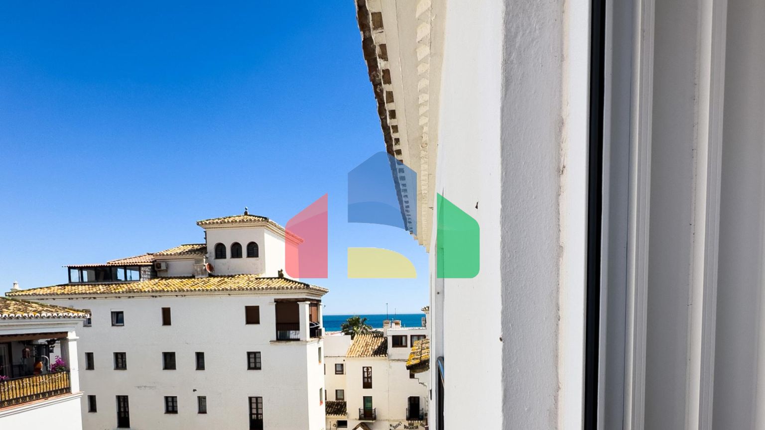 Просторный дуплекс-пентхаус рядом с морем в Пуэрто-де-ла-Дукеса, Манильва