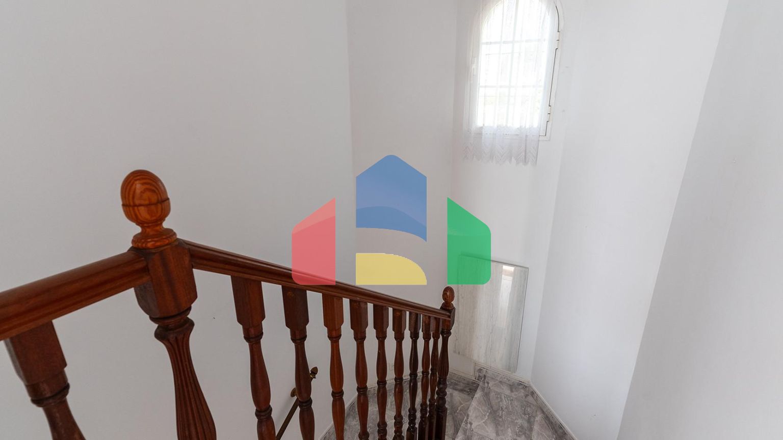 Очаровательная вилла в андалузском стиле с видом на море