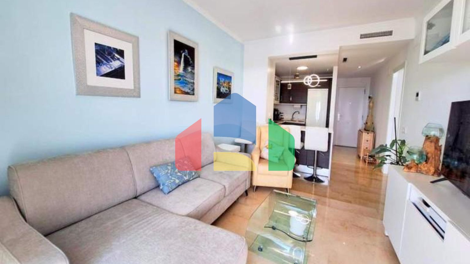 Элегантная Квартира на Последнем Этажe с Видом на Море в Ла Дукеса