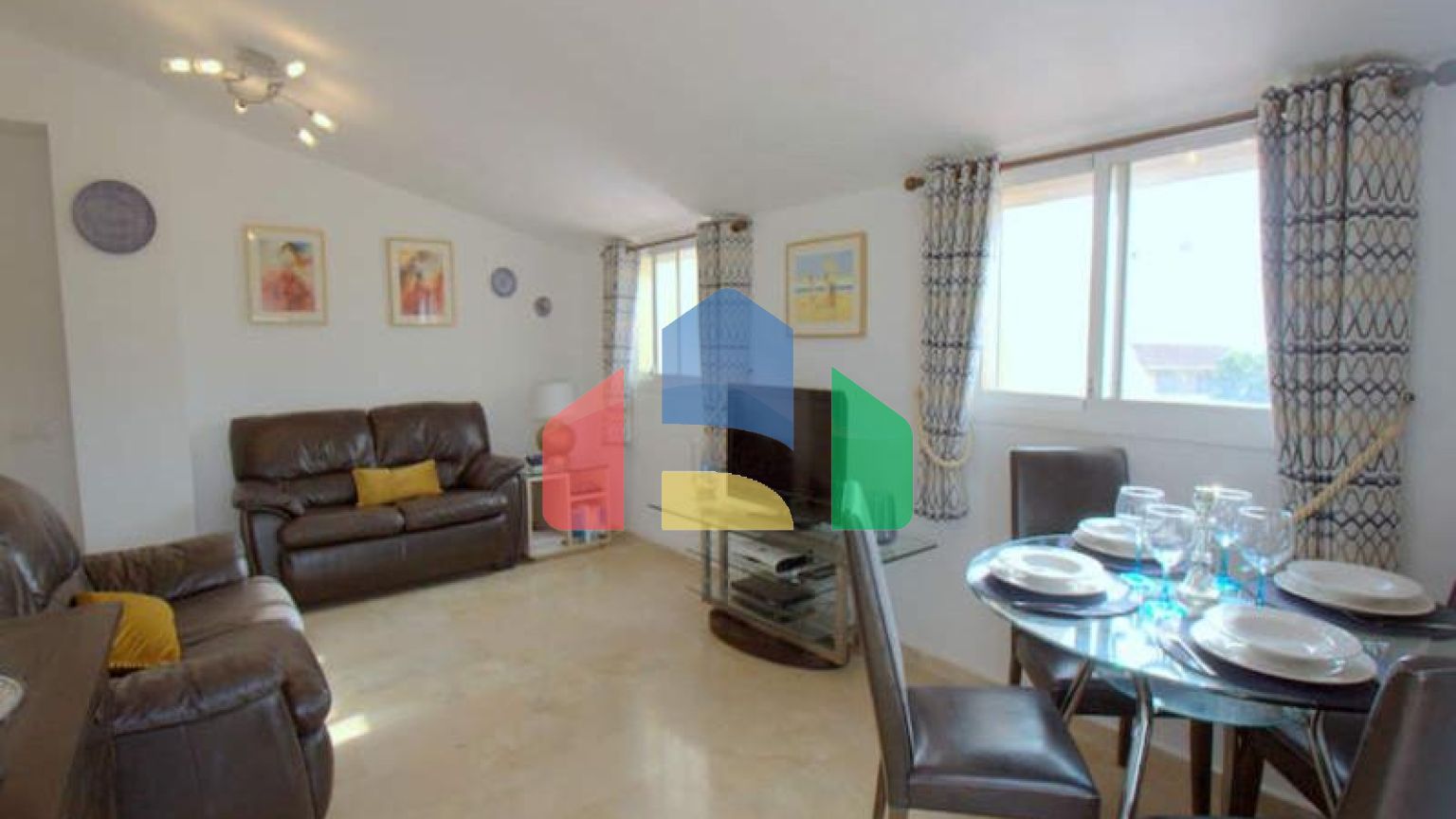 Безупречный Пентхаус с Видом на Море и Южной Ориентацией в Ла-Дукеса