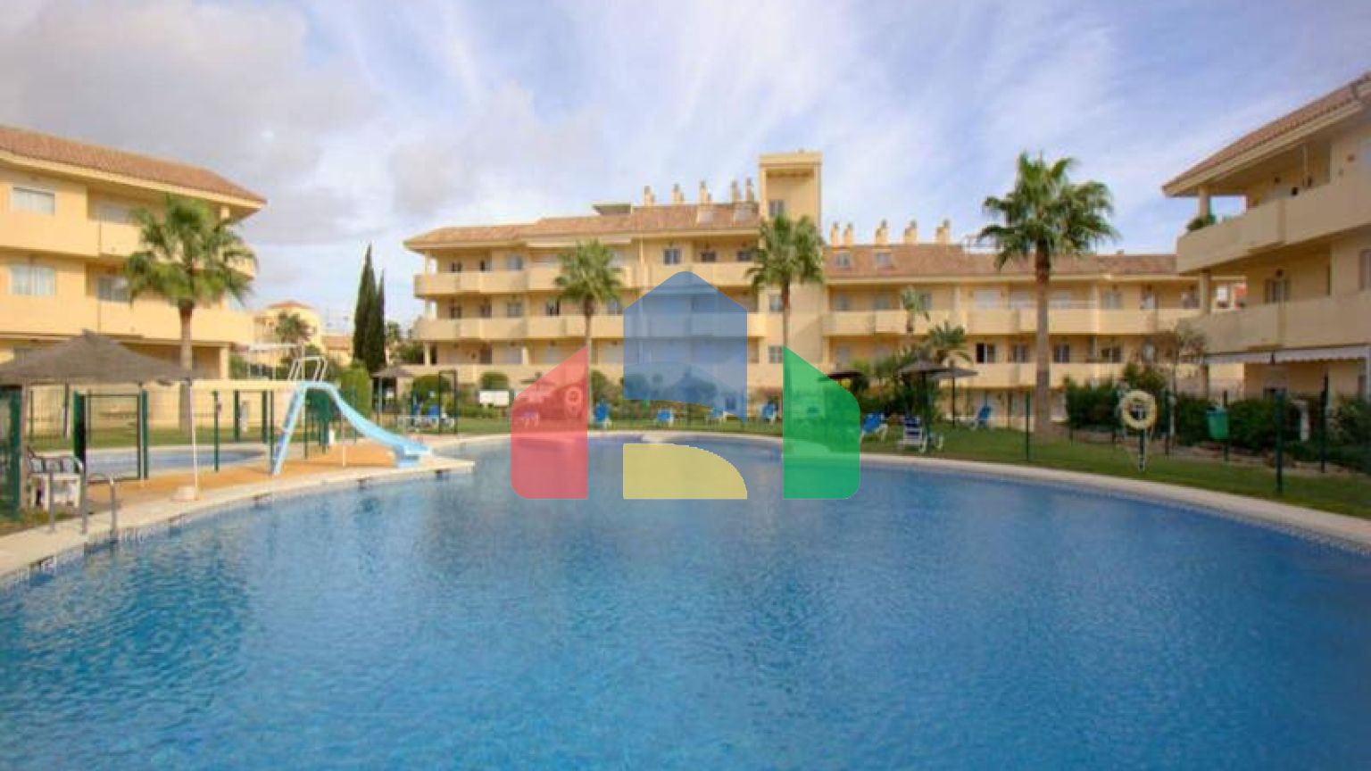 Безупречный Пентхаус с Видом на Море и Южной Ориентацией в Ла-Дукеса