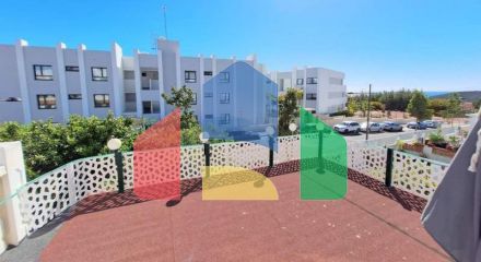 Charming Andalucian Townhouse with Sea Views in La Duquesa