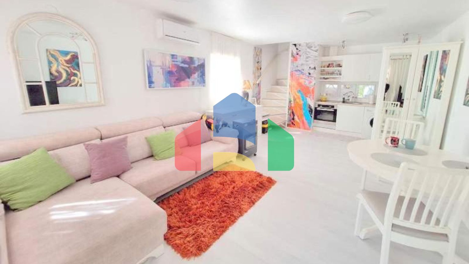 Очаровательный Андалузский Таунхаус с Видом на Море в Ла-Дукеса