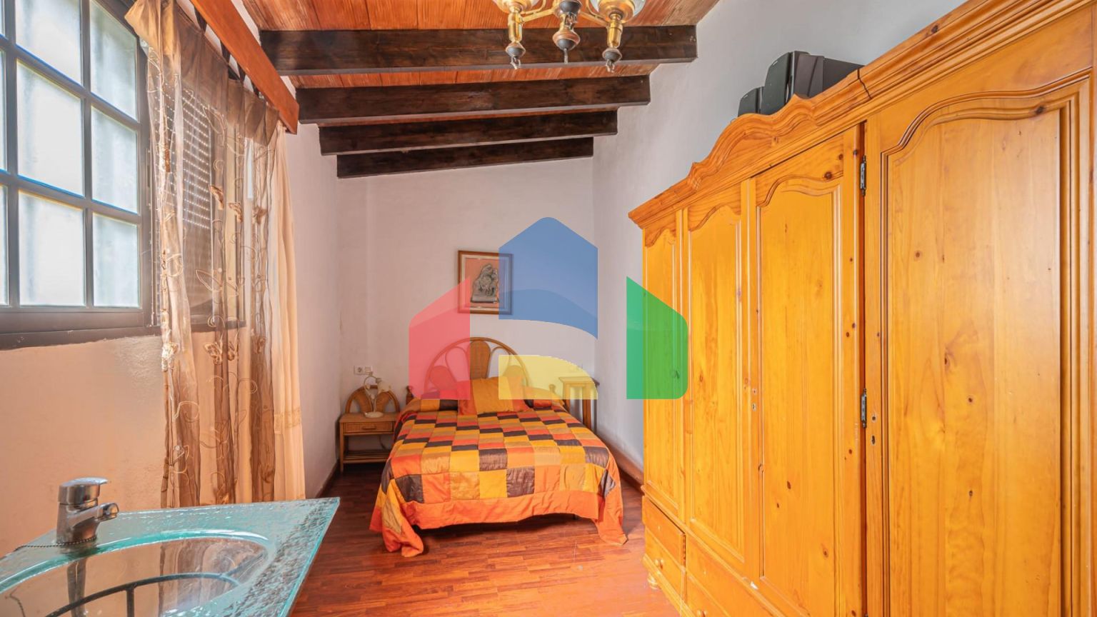 Прекрасный дом в Пунта-Чульера, Манильва, 5 спален, 2 ванные комнаты