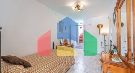 Прекрасный дом в Пунта-Чульера, Манильва, 5 спален, 2 ванные комнаты Прекрасный дом в Пунта-Чульера, Манильва, 5 спален, 2 ванные комнаты