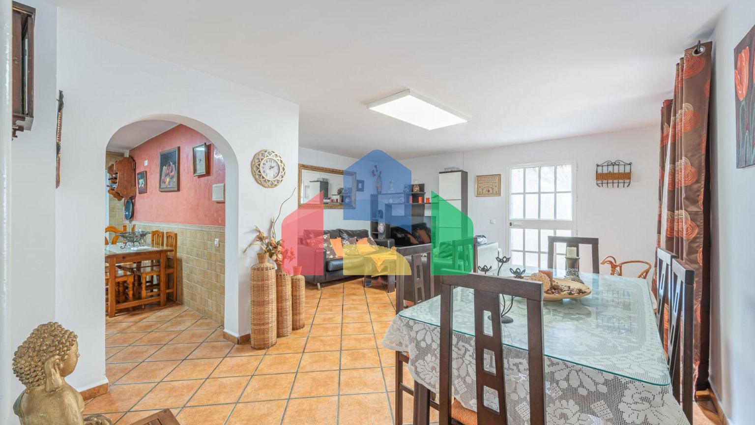 Прекрасный дом в Пунта-Чульера, Манильва, 5 спален, 2 ванные комнаты