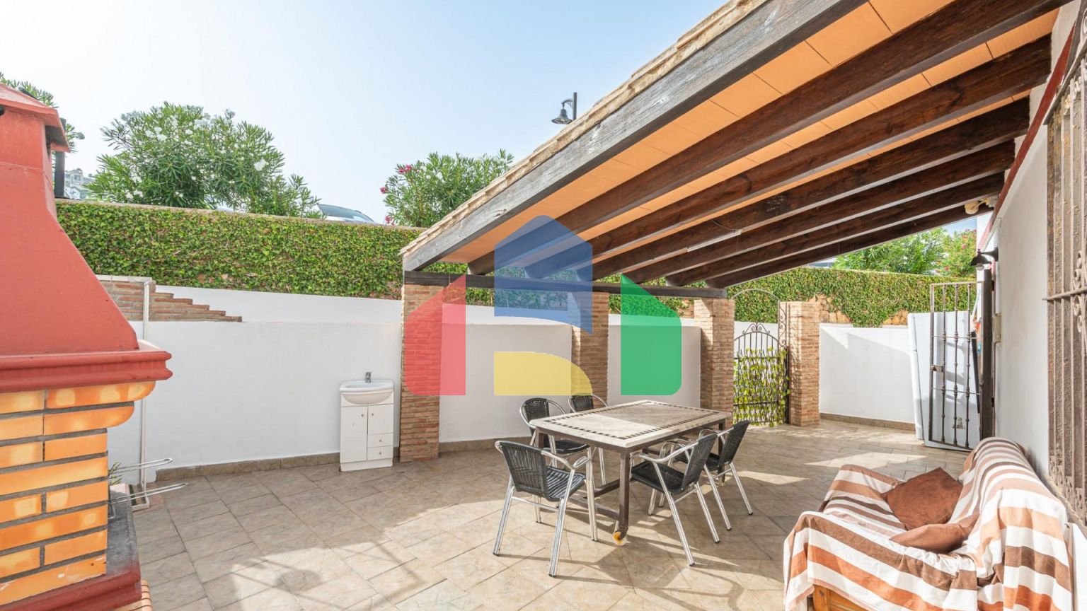 Прекрасный дом в Пунта-Чульера, Манильва, 5 спален, 2 ванные комнаты