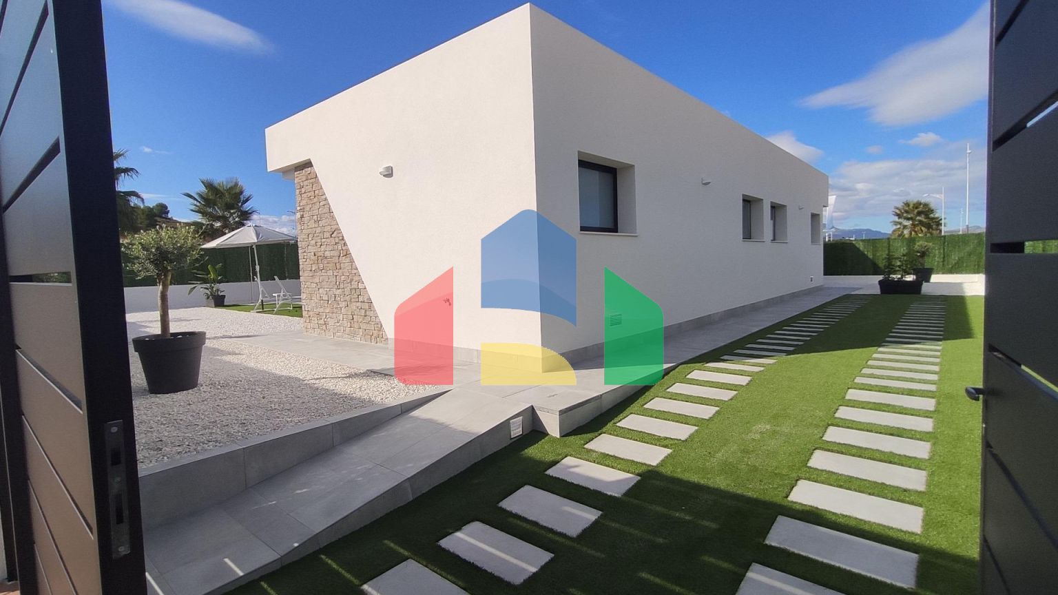 НЕЗАВИСИМЫЕ ВИЛЛЫ С ЧАСТНЫМ БАССЕЙНОМ В КАЛАСПАРРЕ