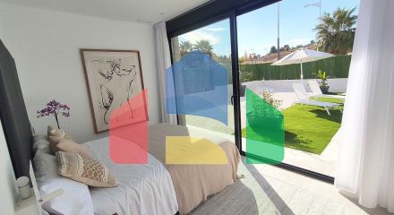 СОВРЕМЕННЫЕ ВИЛЛЫ В КАЛАСПАРРЕ С ЧАСТНЫМ БАССЕЙНОМ !!!