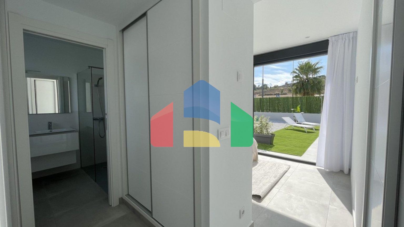 СОВРЕМЕННЫЕ ВИЛЛЫ В КАЛАСПАРРЕ С ЧАСТНЫМ БАССЕЙНОМ !!!