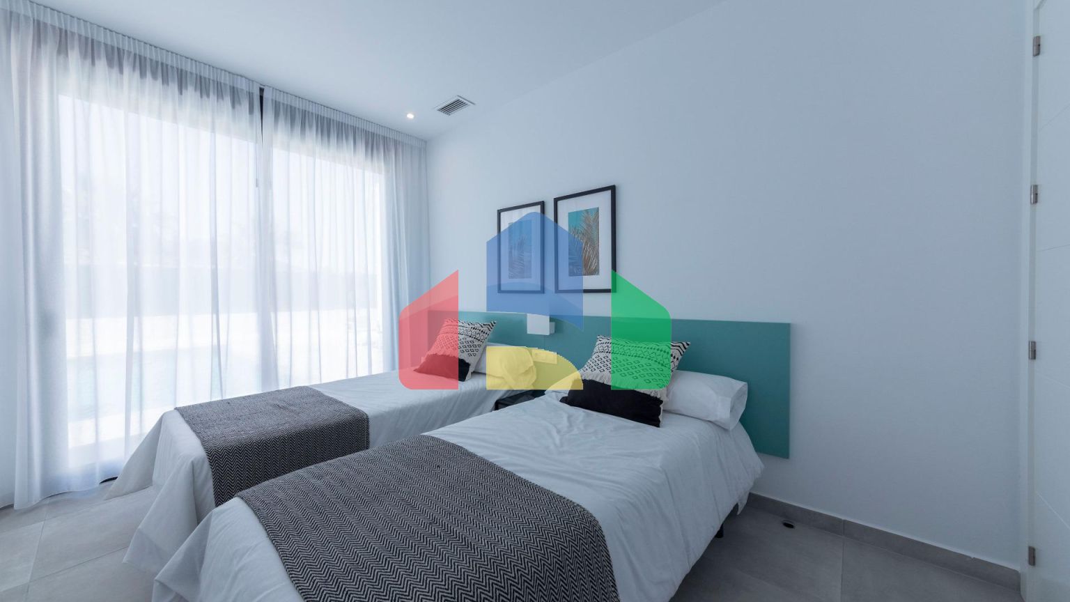 СОВРЕМЕННЫЕ ВИЛЛЫ В КАЛАСПАРРЕ С ЧАСТНЫМ БАССЕЙНОМ !!!