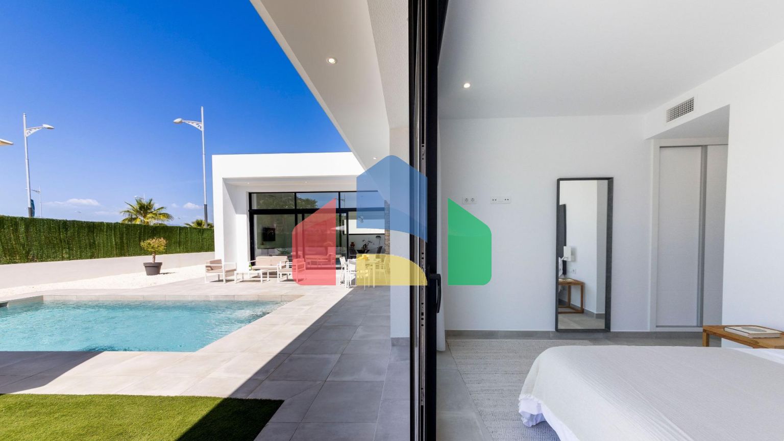 СОВРЕМЕННЫЕ ВИЛЛЫ В КАЛАСПАРРЕ С ЧАСТНЫМ БАССЕЙНОМ !!!