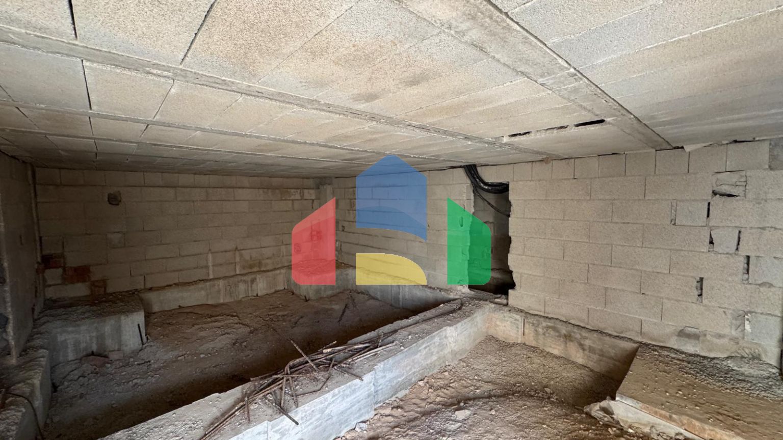 ВИЛЛА НОВОСТРОЙ С УЧАСТКОМ 430 М2 С ПРИВАТНЫМ БАССЕЙНОМ. 3 СПАЛЬНИ. 2 ВАННЫЕ. 117 М2 ПЛОЩАДЬ.СОЛЯРИЙ