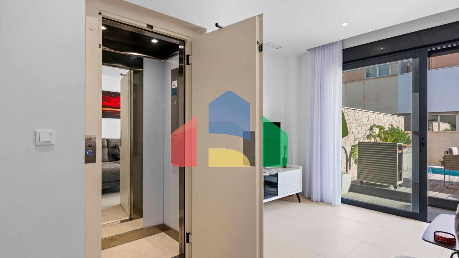 НОВЫЕ ДВУХЭТАЖНЫЕ ВИЛЛЫ В ГУАРДАМАР-ДЕЛЬ-СЕГУРА