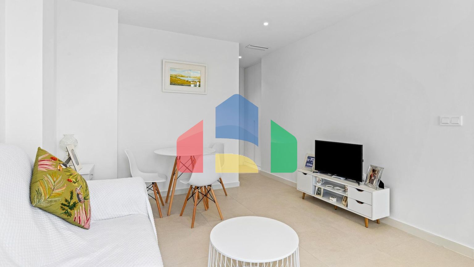 НОВЫЕ ДВУХЭТАЖНЫЕ ВИЛЛЫ В ГУАРДАМАР-ДЕЛЬ-СЕГУРА