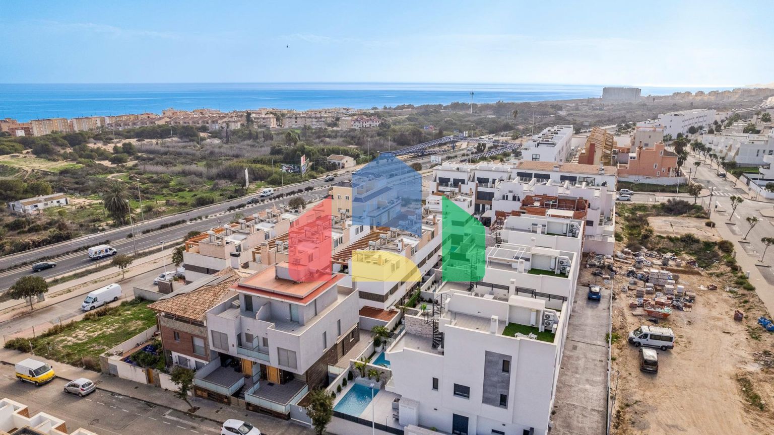 НОВЫЕ ДВУХЭТАЖНЫЕ ВИЛЛЫ В ГУАРДАМАР-ДЕЛЬ-СЕГУРА