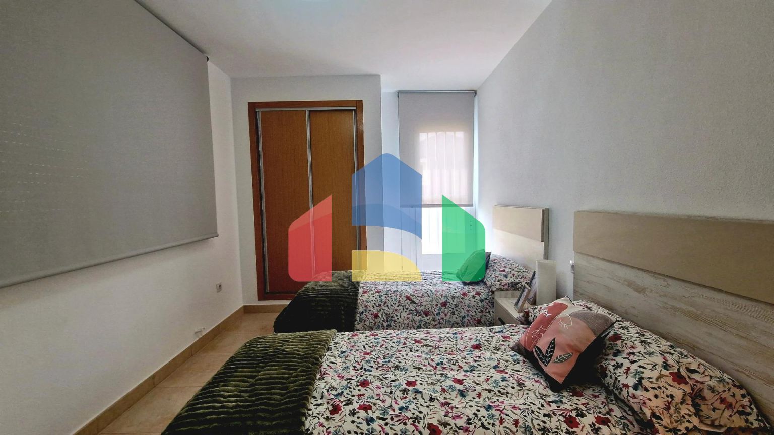 Новые виллы на просторных участках площадью 500+ м² в Лорке